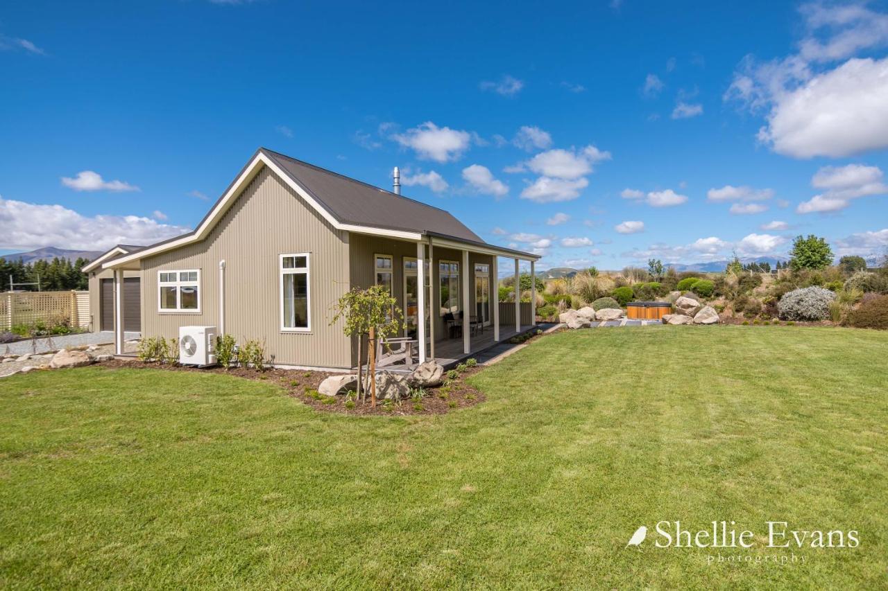 Night Sky Cottage - Kahu Cottage - Hot Tub Twizel Eksteriør billede