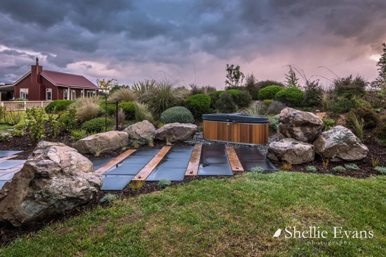 Night Sky Cottage - Kahu Cottage - Hot Tub Twizel Eksteriør billede