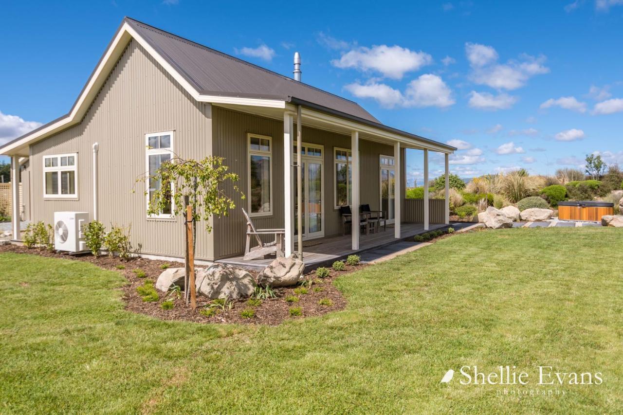 Night Sky Cottage - Kahu Cottage - Hot Tub Twizel Eksteriør billede