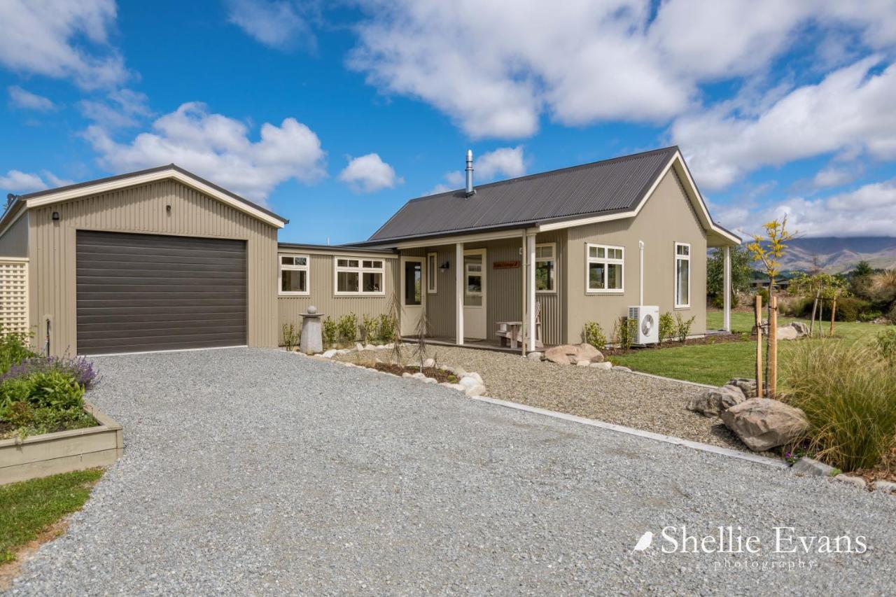 Night Sky Cottage - Kahu Cottage - Hot Tub Twizel Eksteriør billede